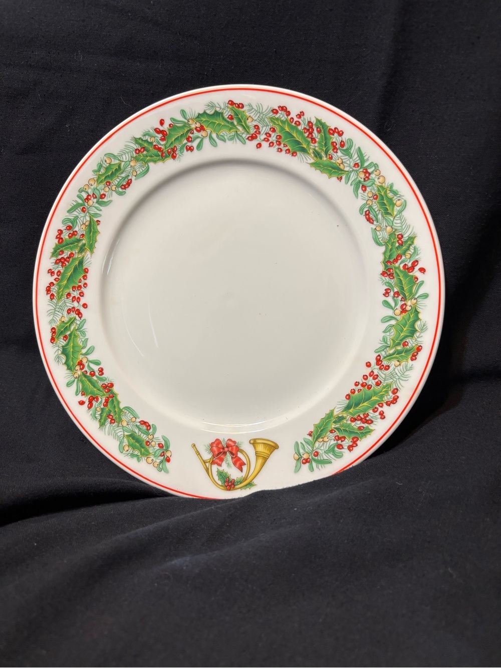 Vista Alegre Christmas Magic Dinner Plate 10 1/2” with Horn